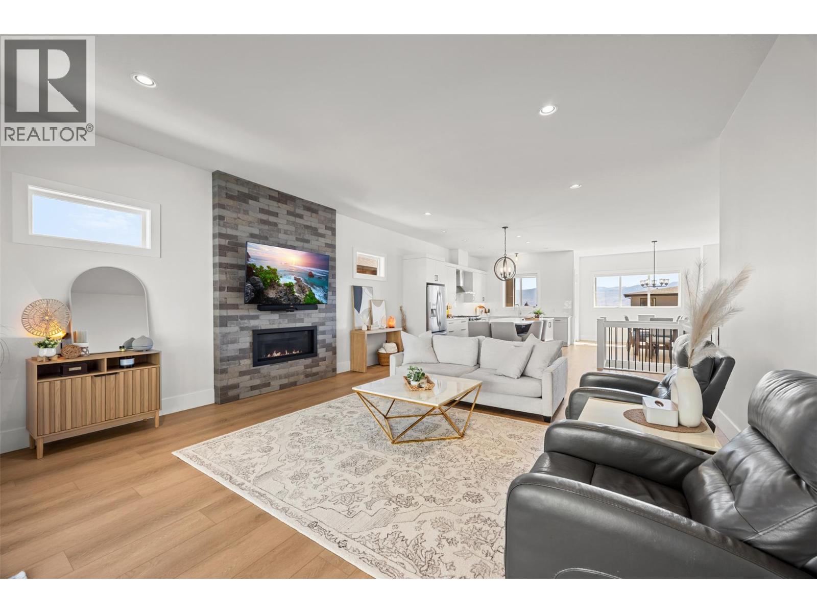 2598 Crown Crest Drive, West Kelowna