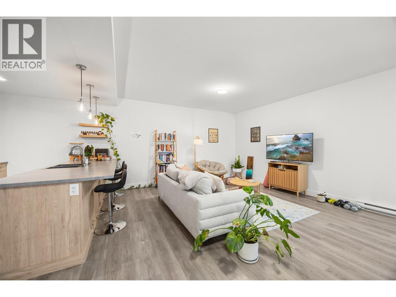 2598 Crown Crest Drive, West Kelowna