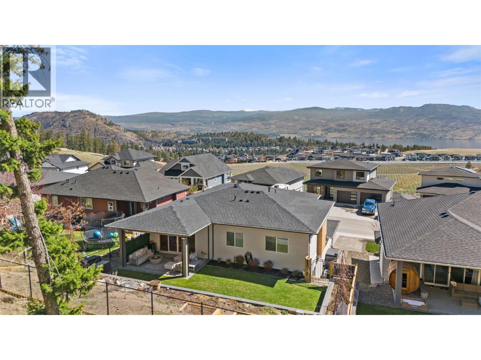 2598 Crown Crest Drive, West Kelowna