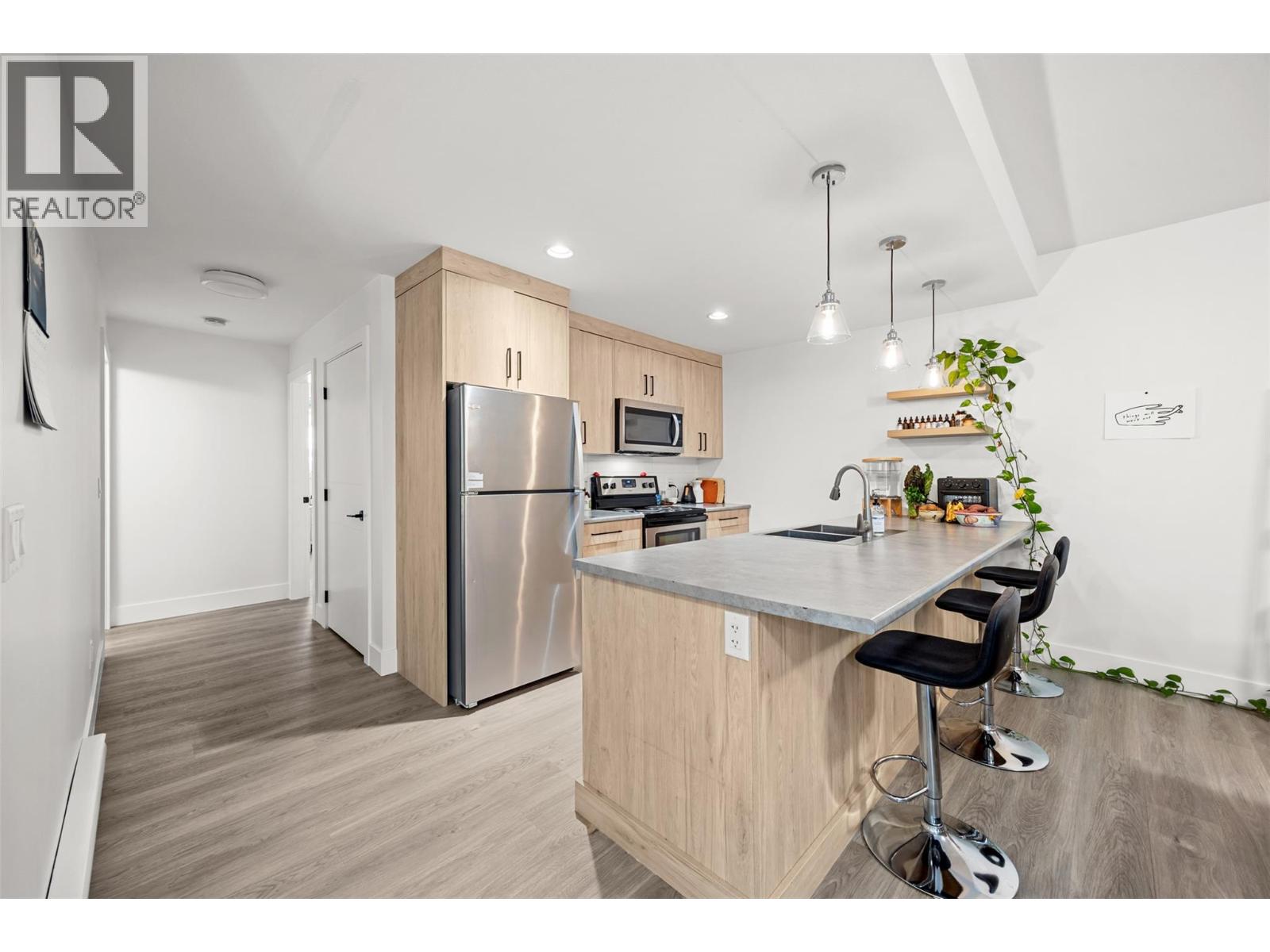 2598 Crown Crest Drive, West Kelowna