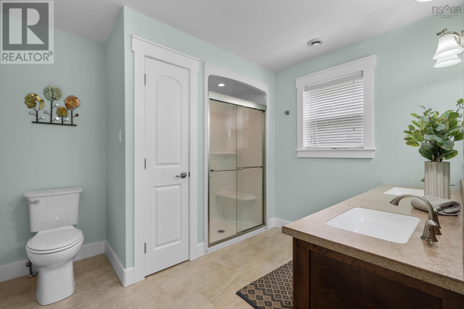 Property 24 of 47 of 1229 Westwood Boulevard