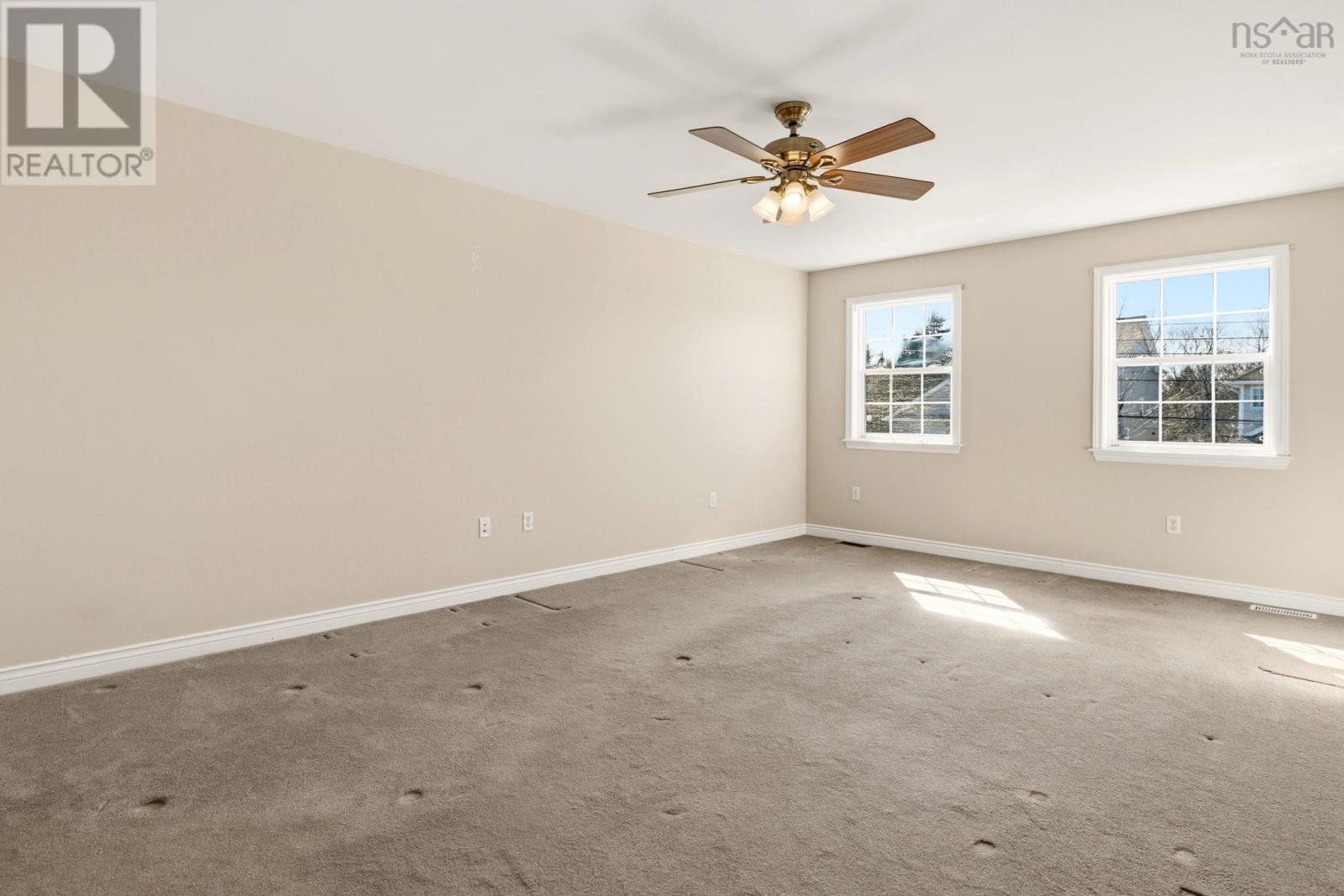 Property 15 of 49 of 90 Fieldstone Street