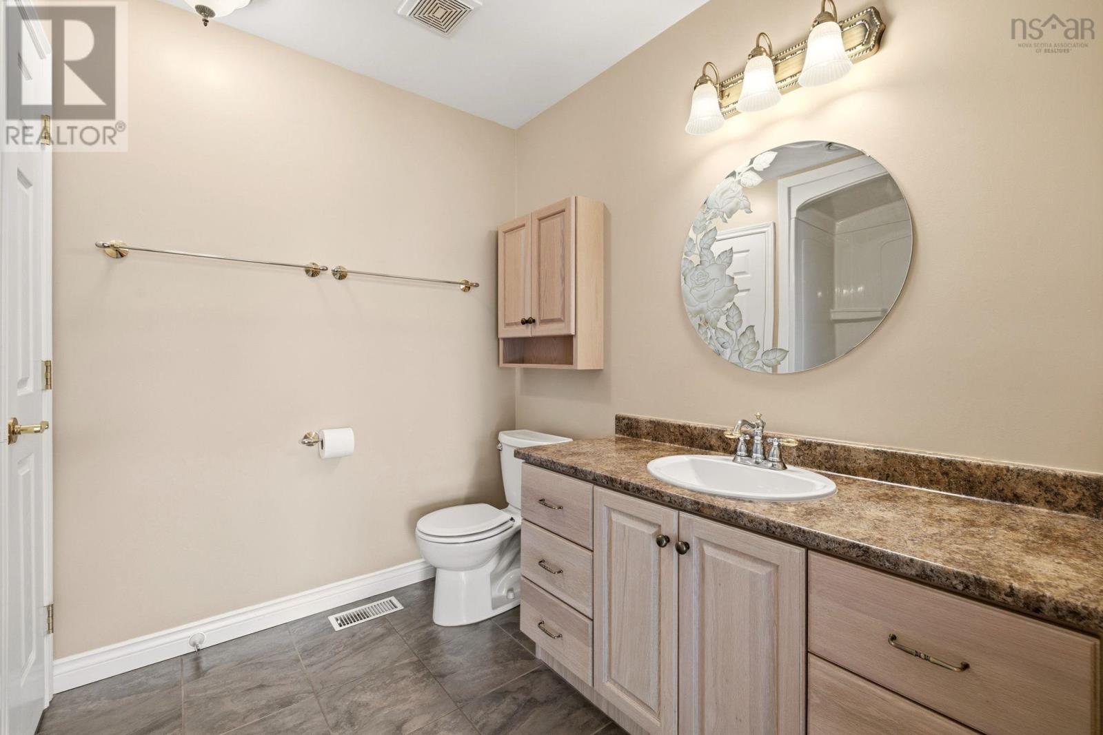 Property 19 of 49 of 90 Fieldstone Street