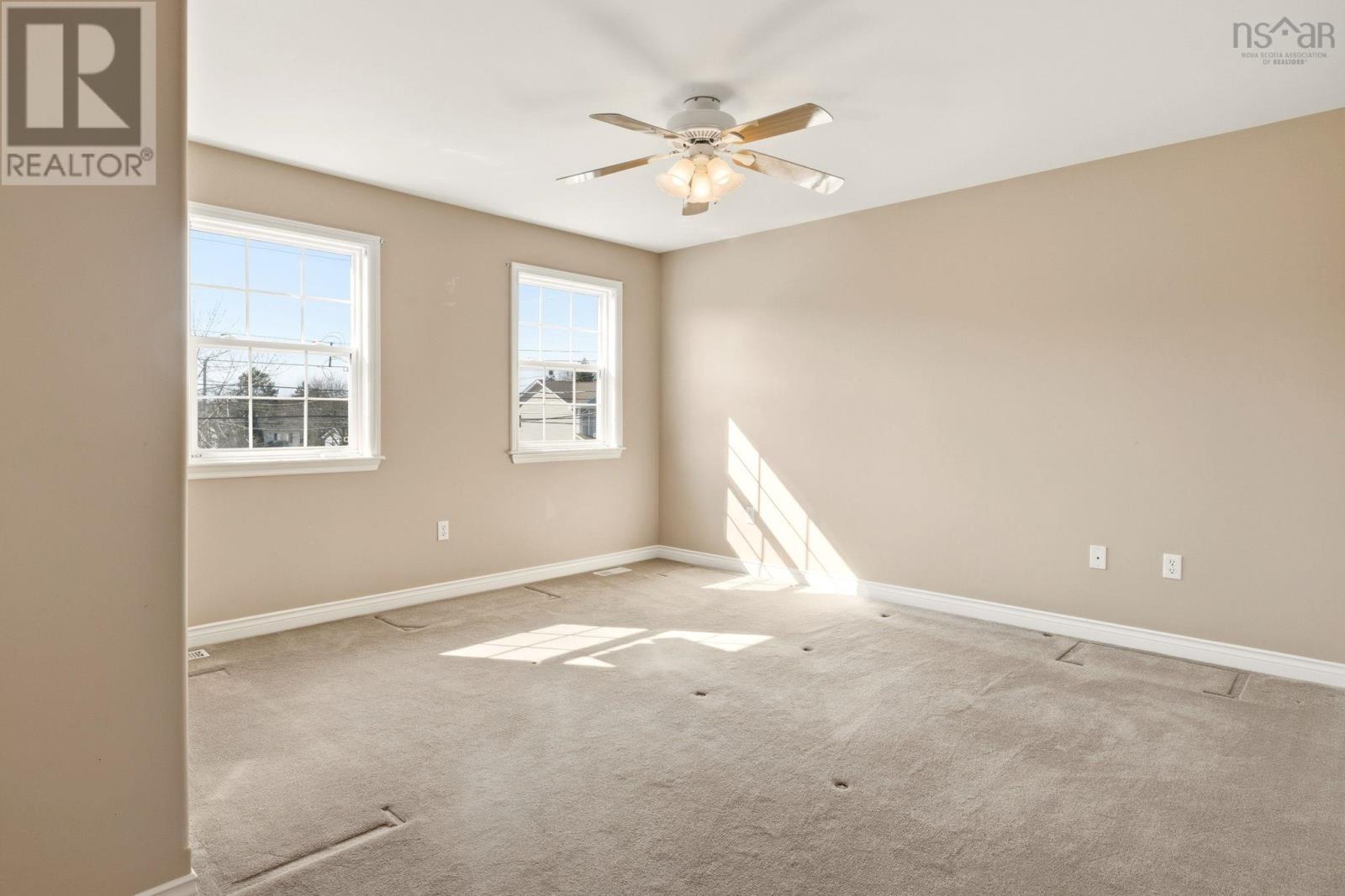 Property 23 of 49 of 90 Fieldstone Street