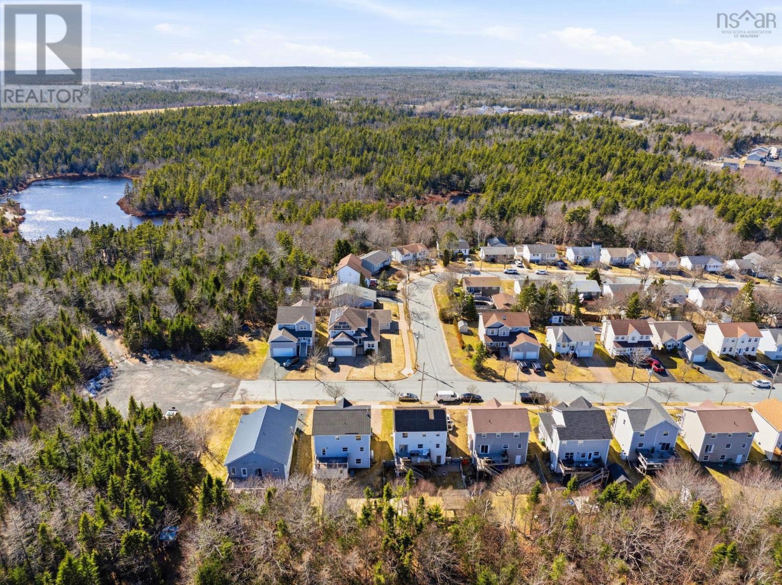 Property 44 of 49 of 90 Fieldstone Street