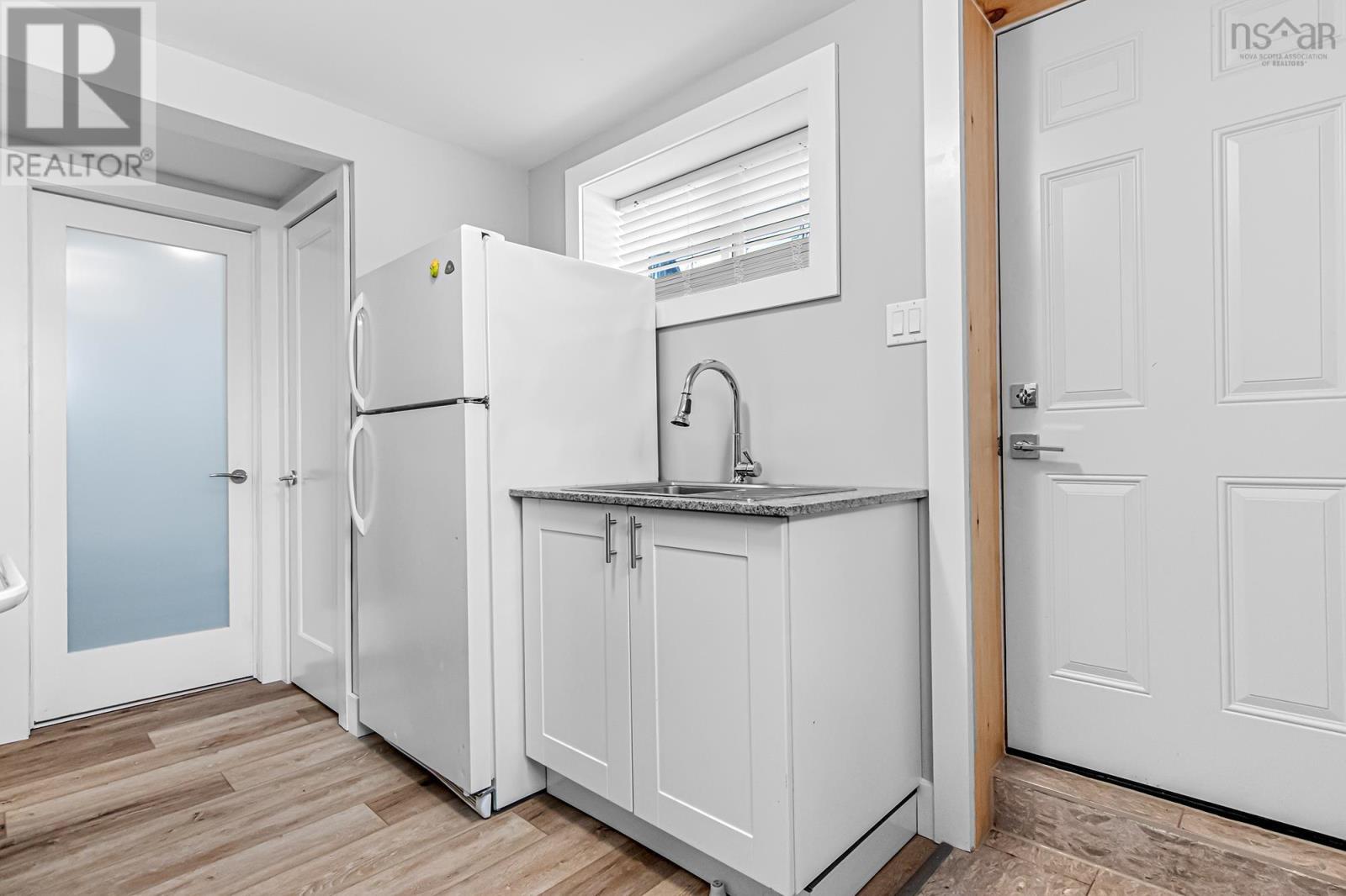 Property 33 of 51 of 764 Cobequid Road