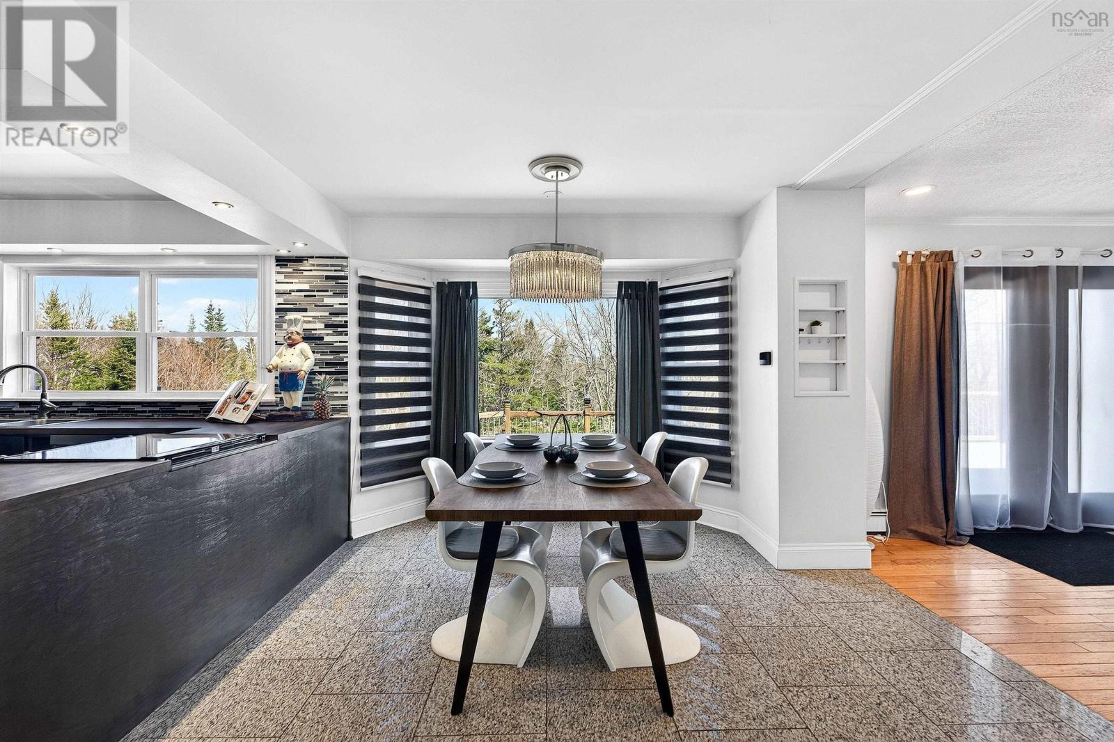 Property 11 of 50 of 503 Myra Road