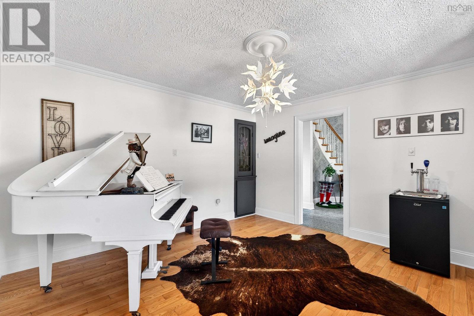 Property 7 of 50 of 503 Myra Road