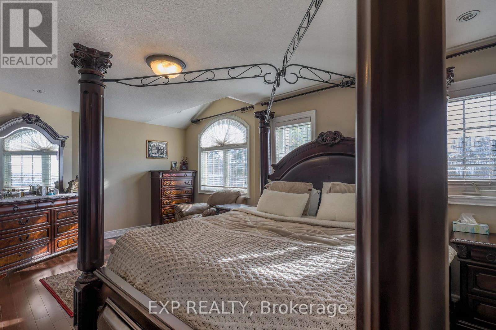 254 RYMAL ROAD W - 13
