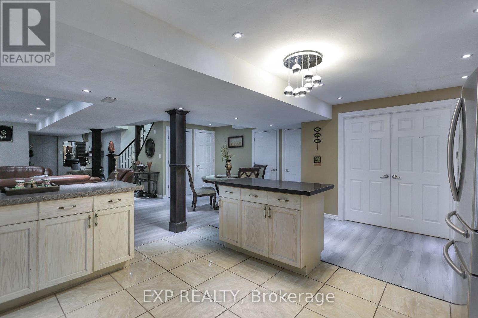 254 RYMAL ROAD W - 28