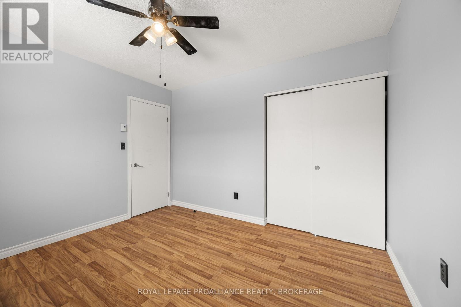 28 ROSEMUND CRESCENT — photo 22