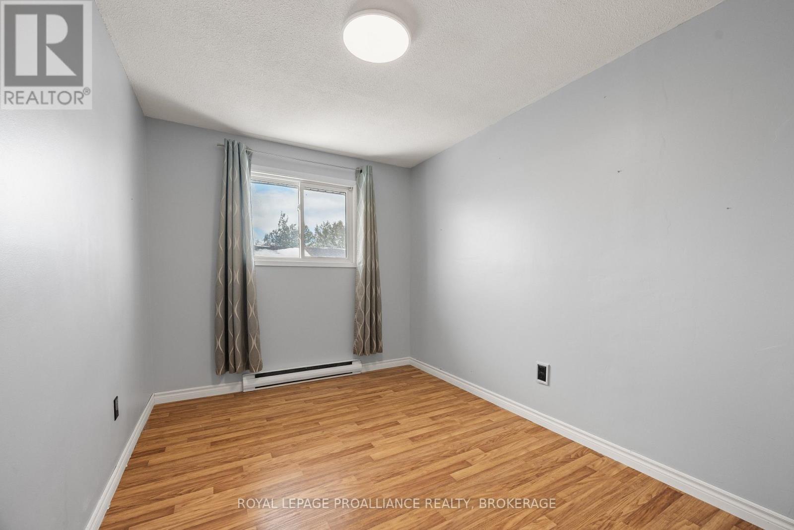 28 ROSEMUND CRESCENT — photo 28