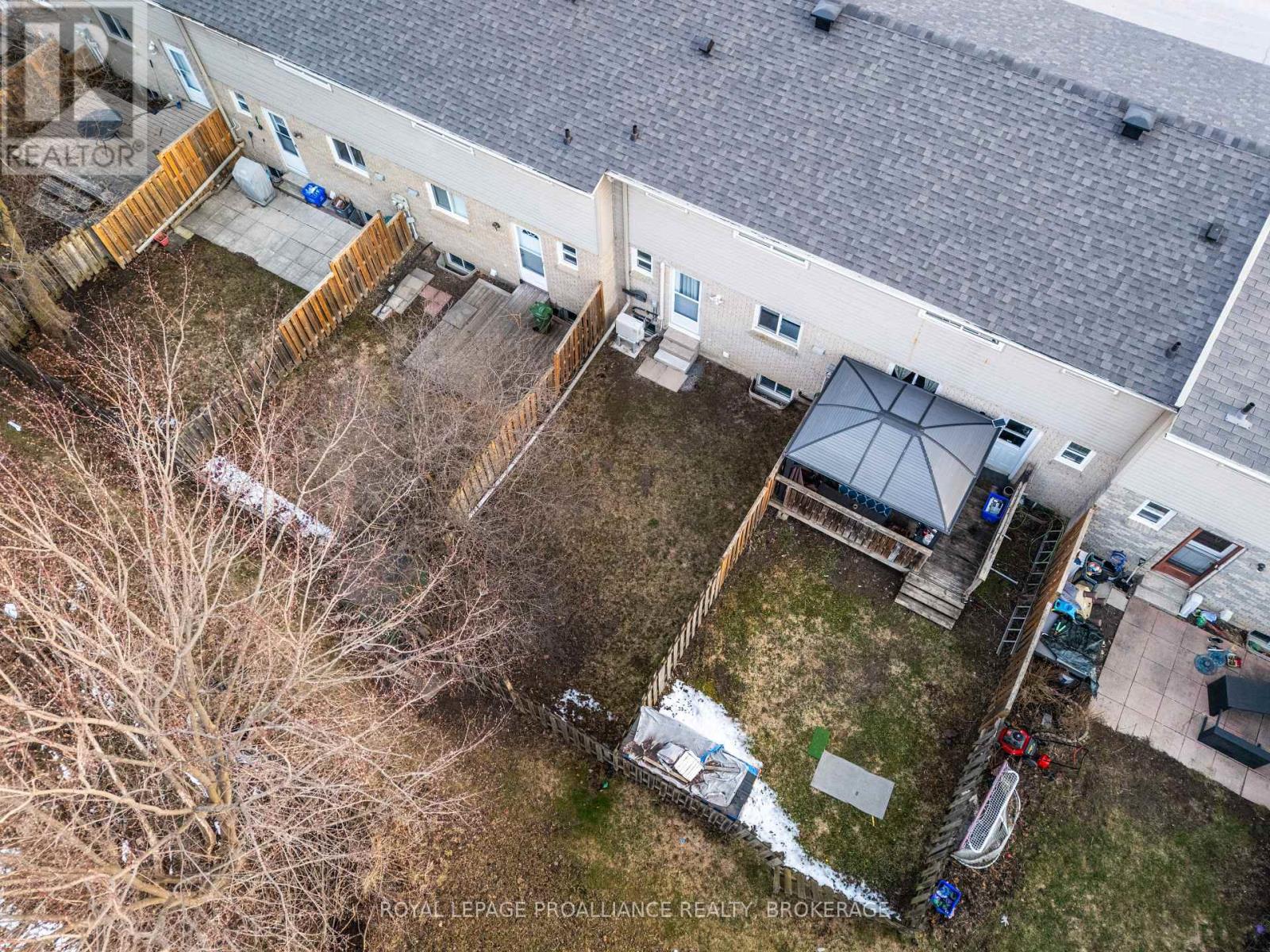 28 ROSEMUND CRESCENT — photo 40