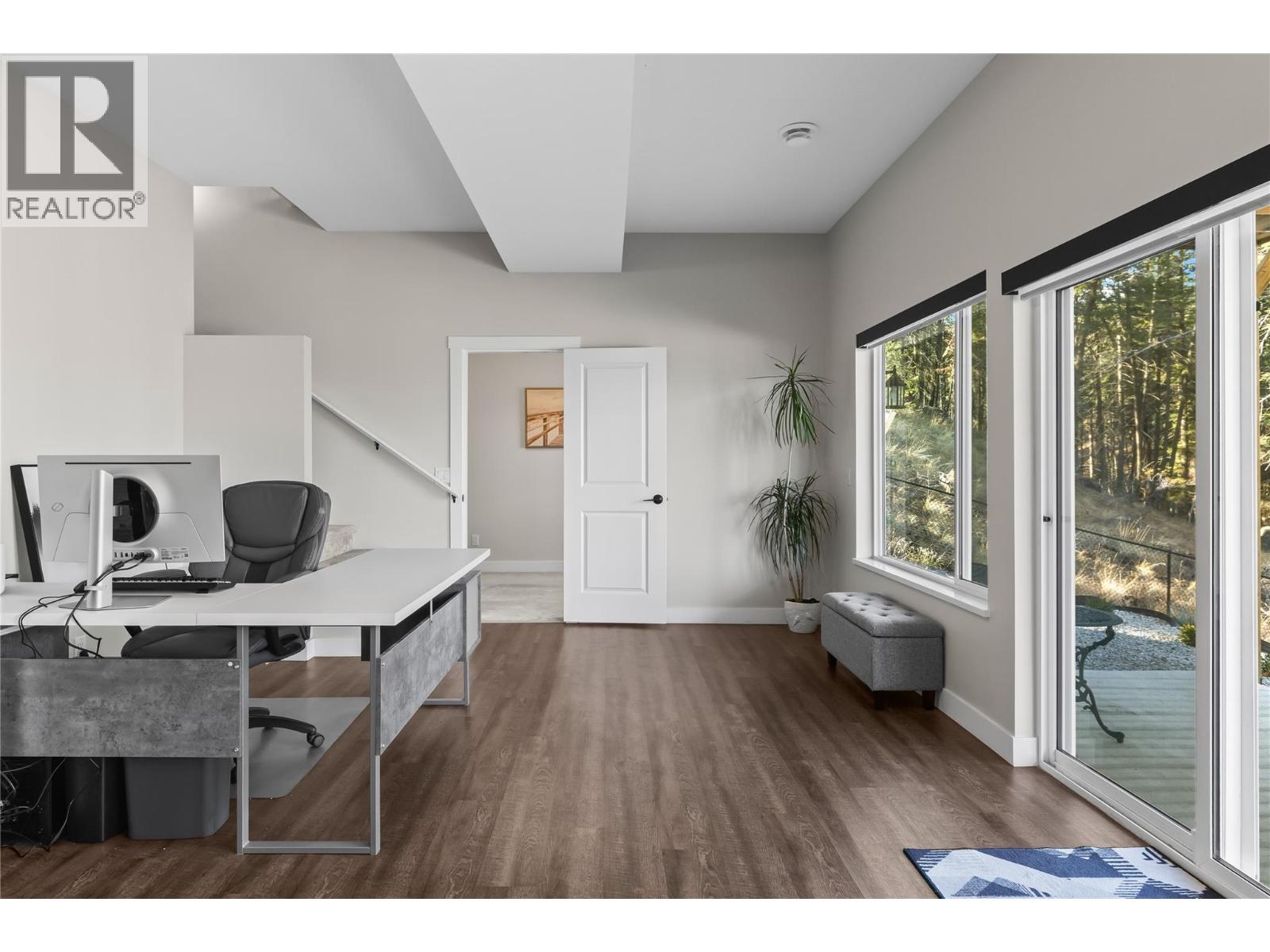 530 Muir Road, Fintry