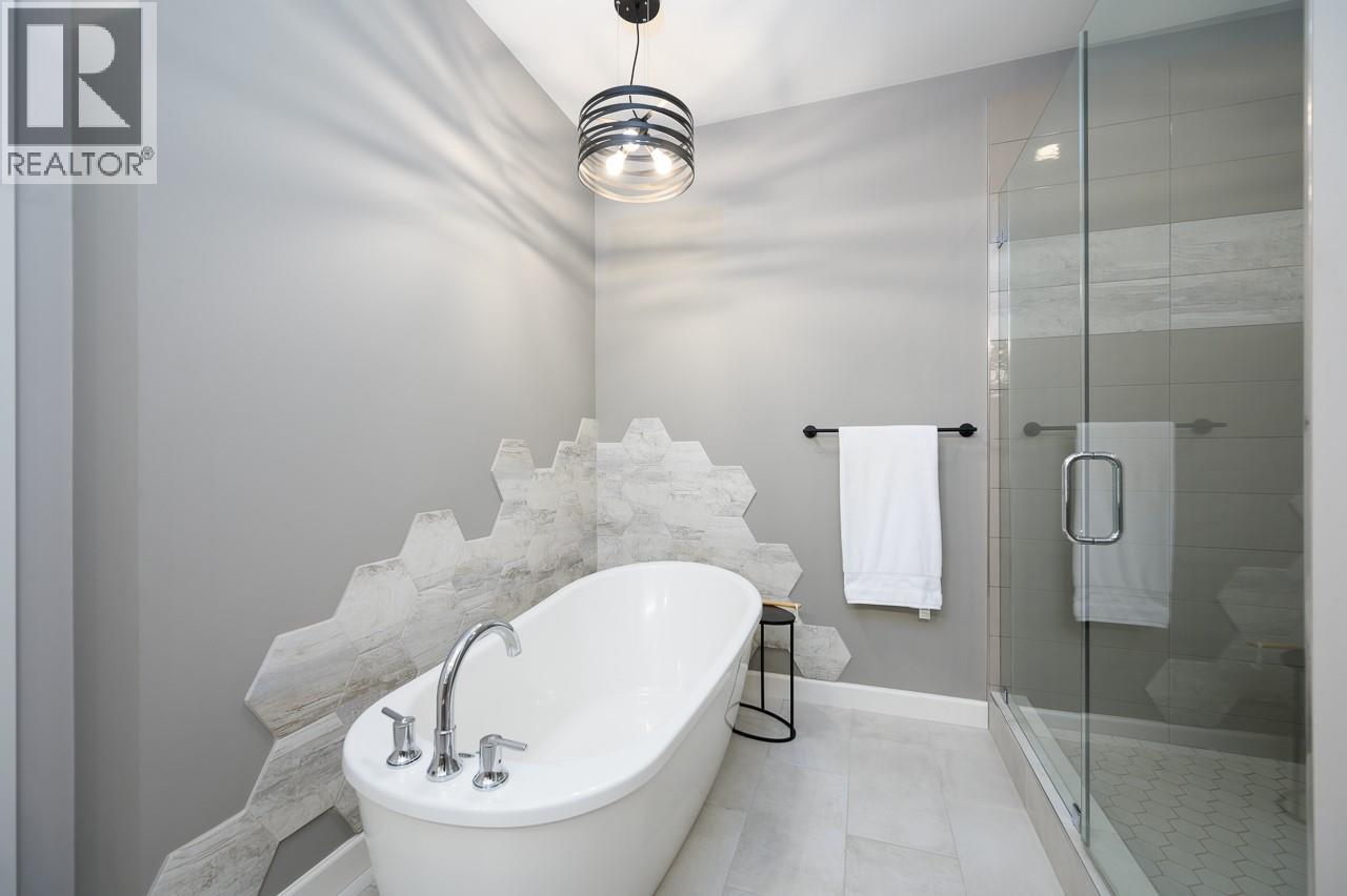 260 RUE CHEVAL NOIR Unit# 1, Kamloops