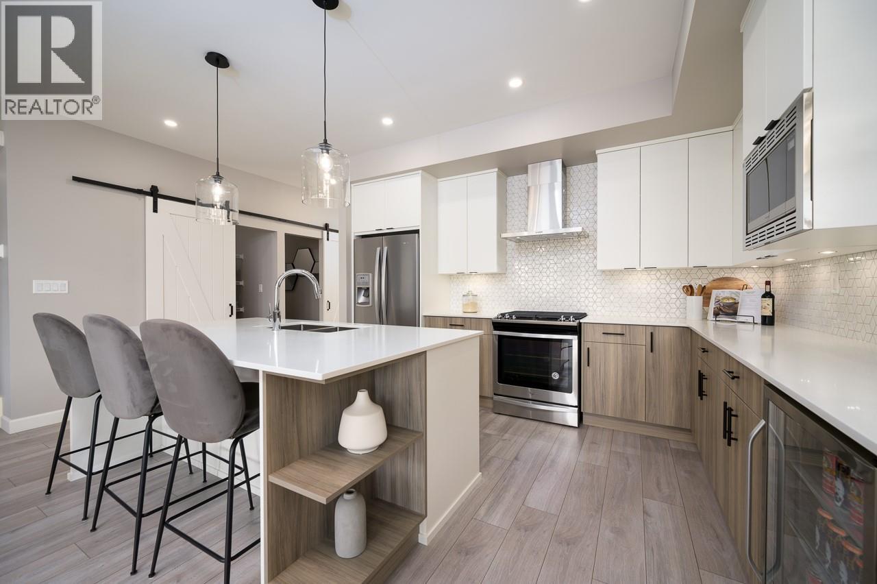 260 RUE CHEVAL NOIR Unit# 1, Kamloops