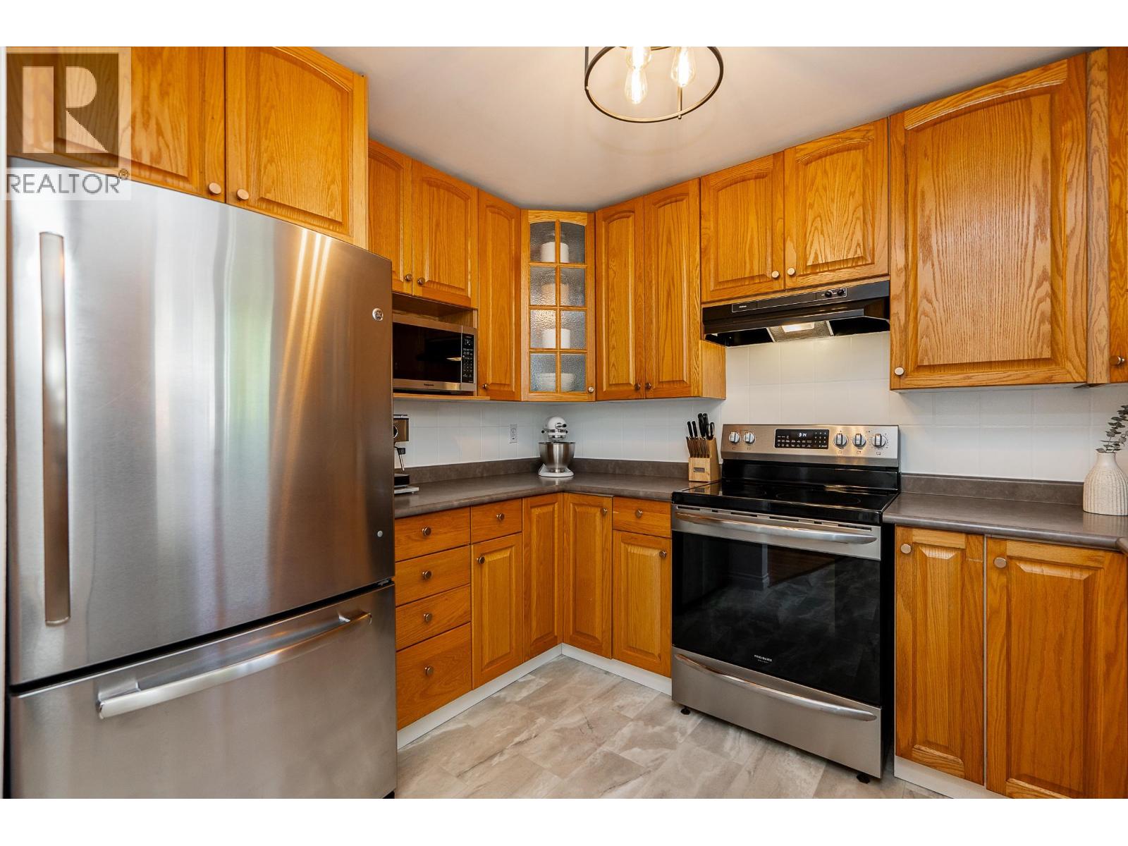 12108 SCHMIDT CRESCENT, Maple Ridge