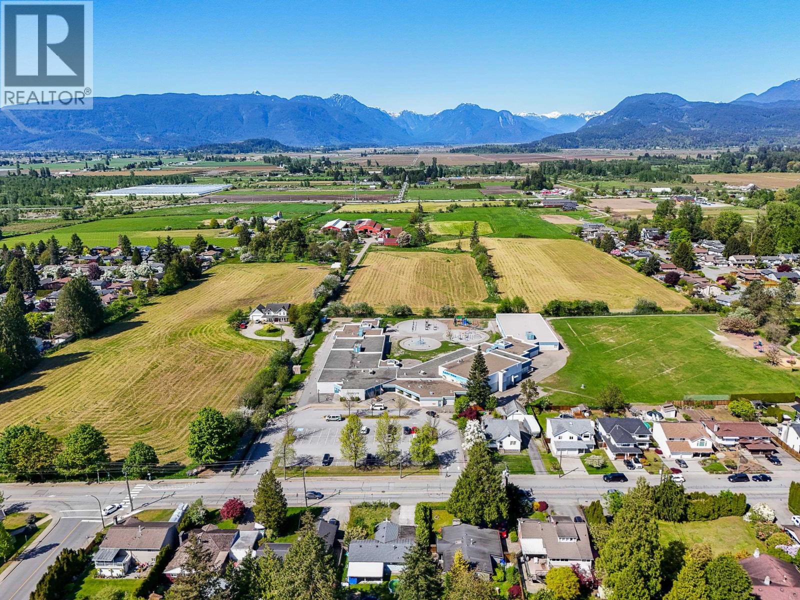 12108 SCHMIDT CRESCENT, Maple Ridge