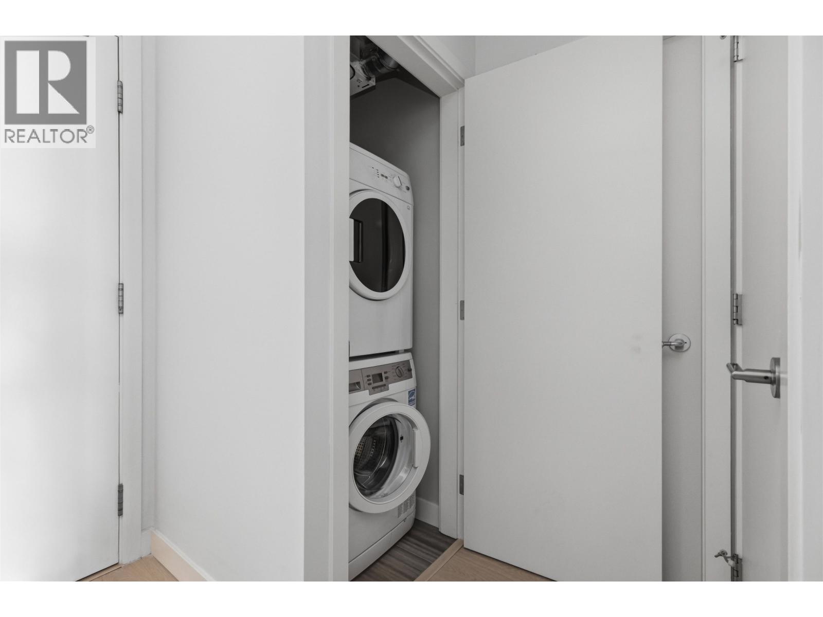 610 6180 COONEY ROAD, Richmond