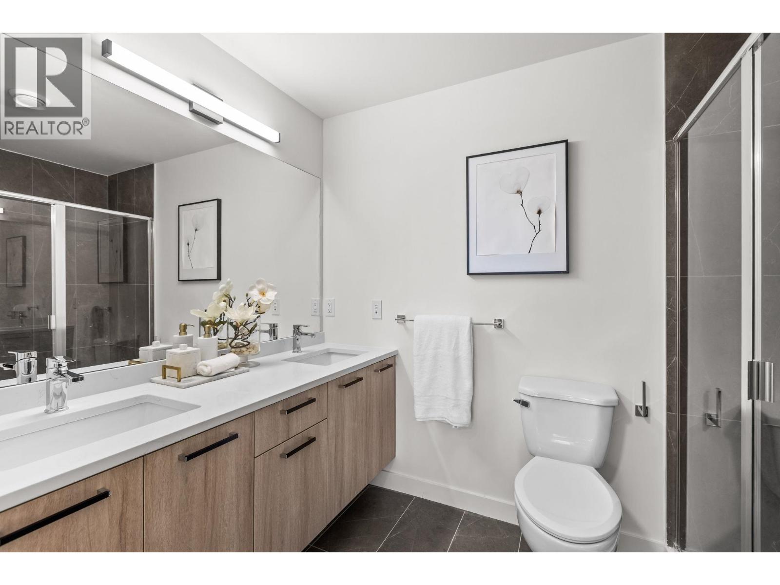 402 2002 ST. GEORGE STREET, Port Moody