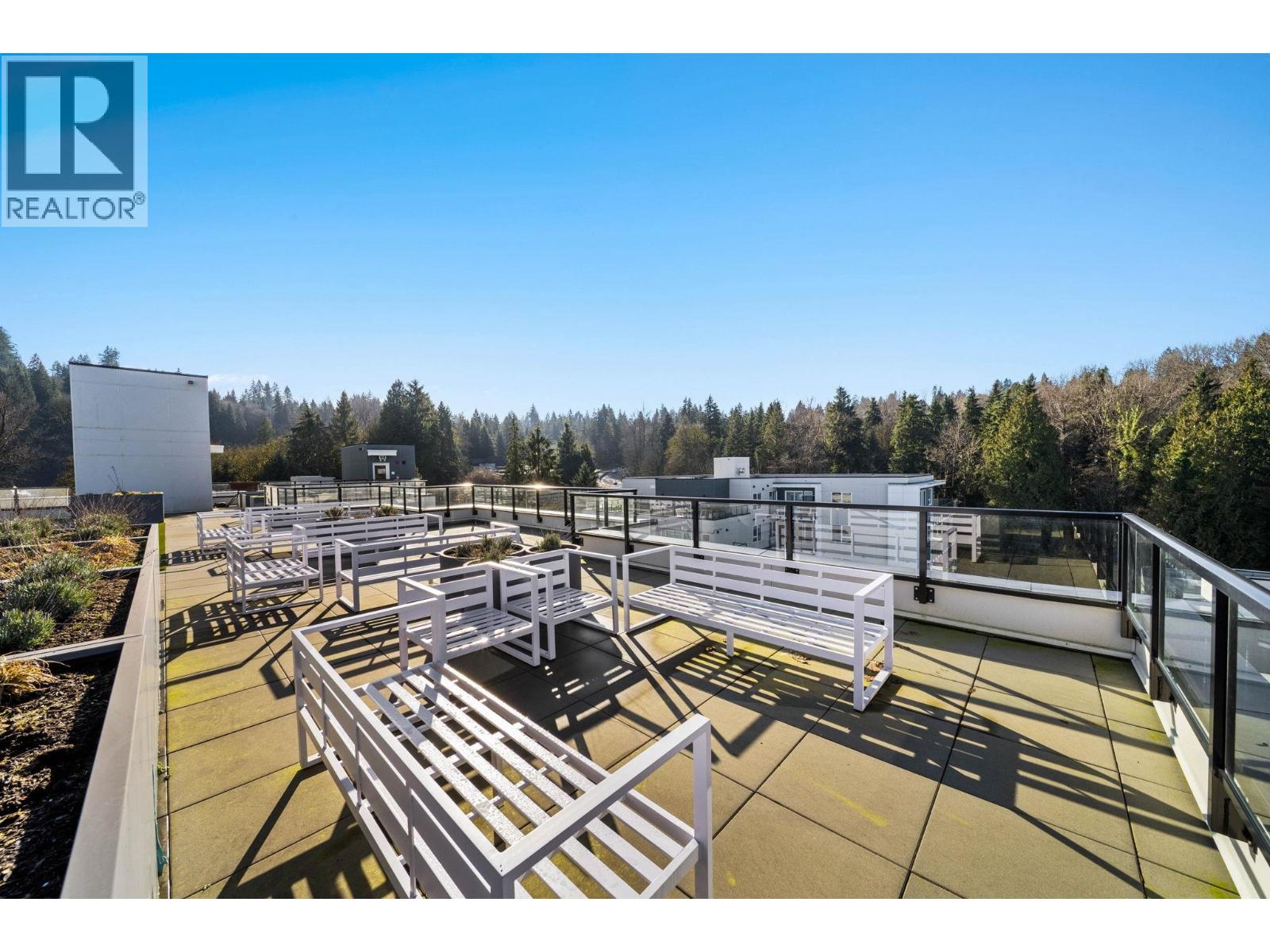 402 2002 ST. GEORGE STREET, Port Moody