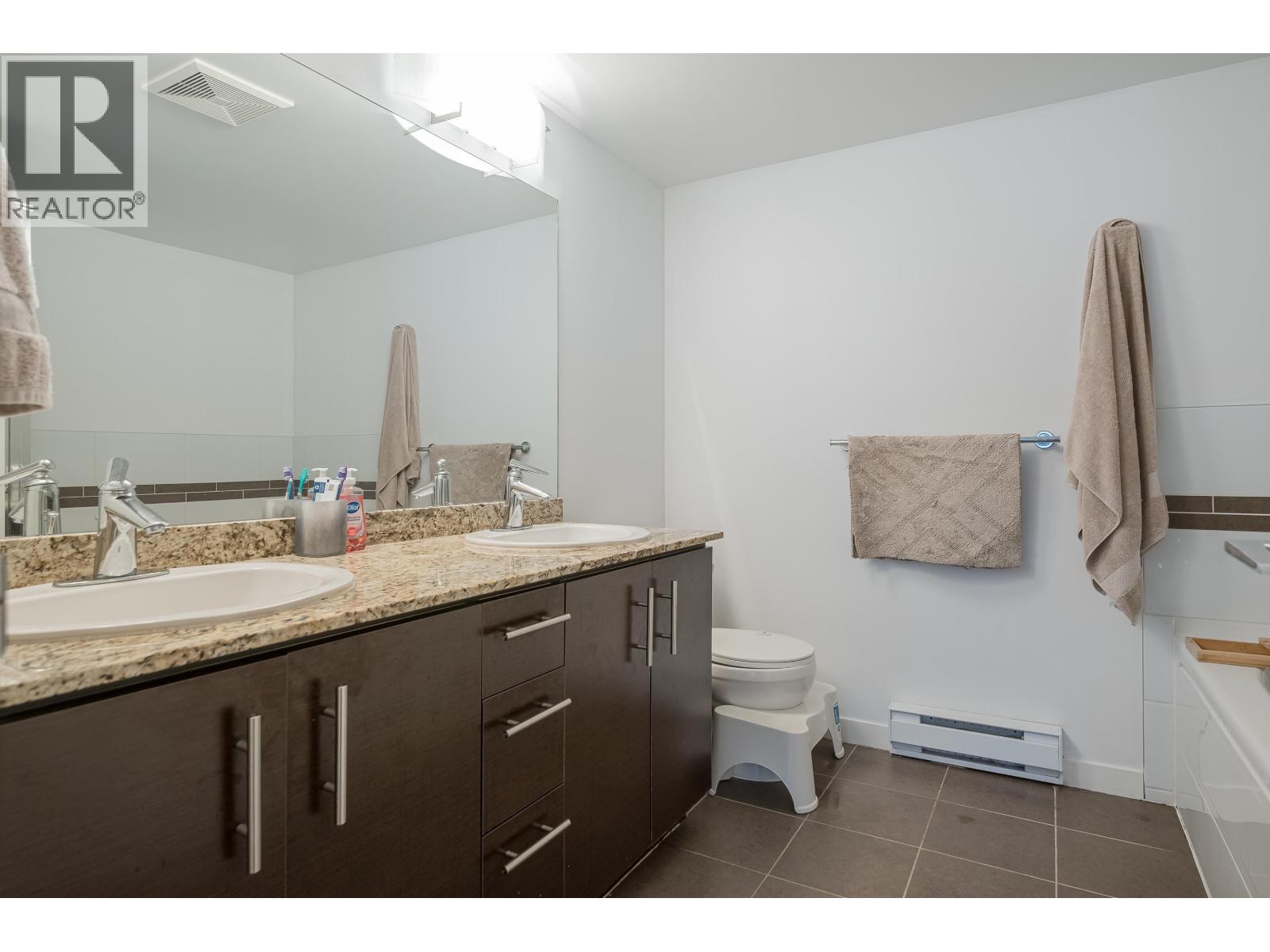 102 11665 HANEY BYPASS, Maple Ridge