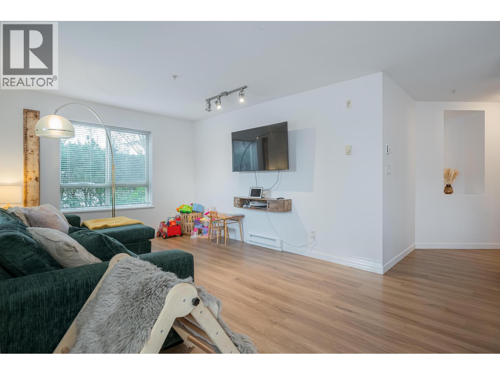 102 11665 HANEY BYPASS, Maple Ridge