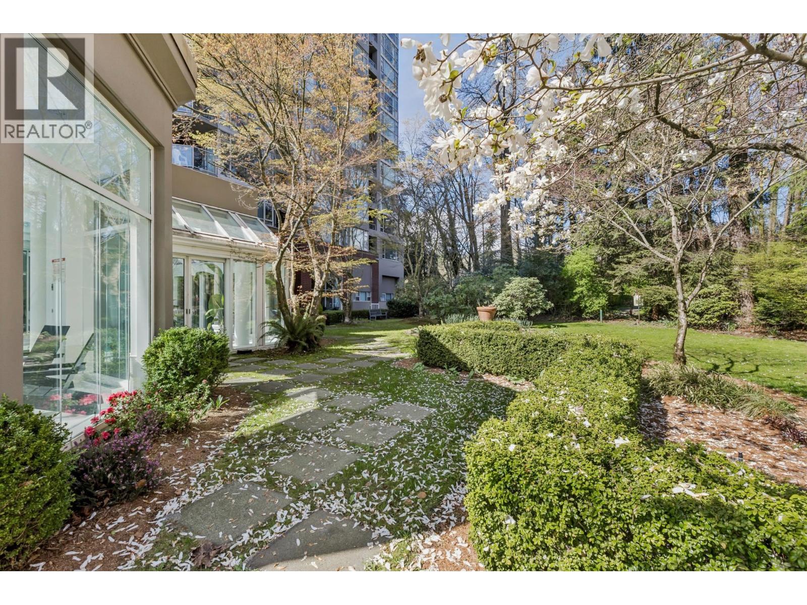 308 1327 E KEITH ROAD, North Vancouver