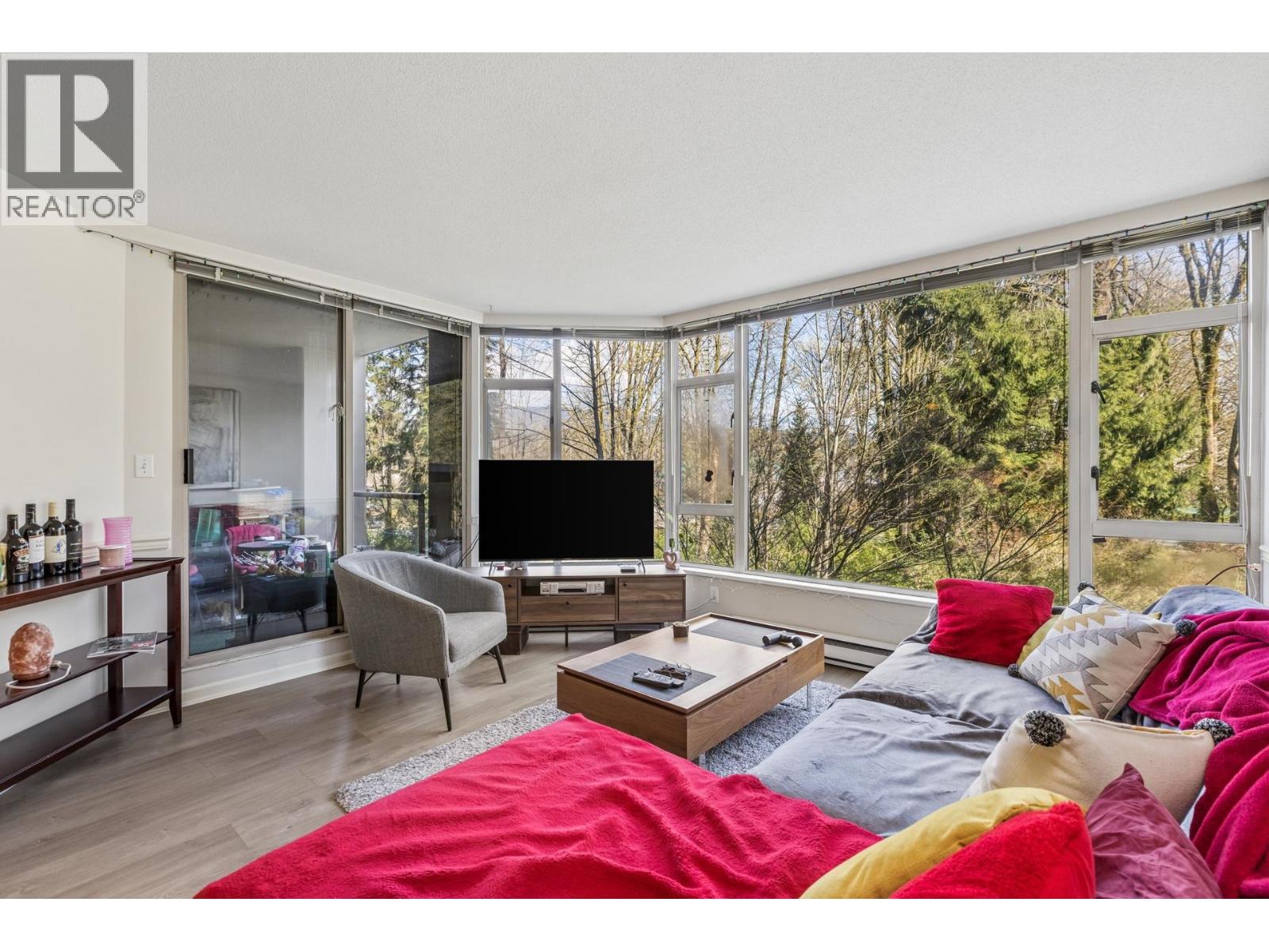 308 1327 E KEITH ROAD, North Vancouver