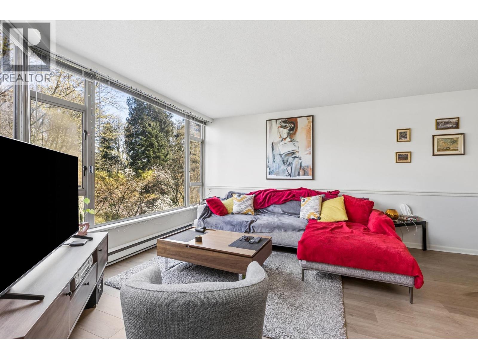 308 1327 E KEITH ROAD, North Vancouver