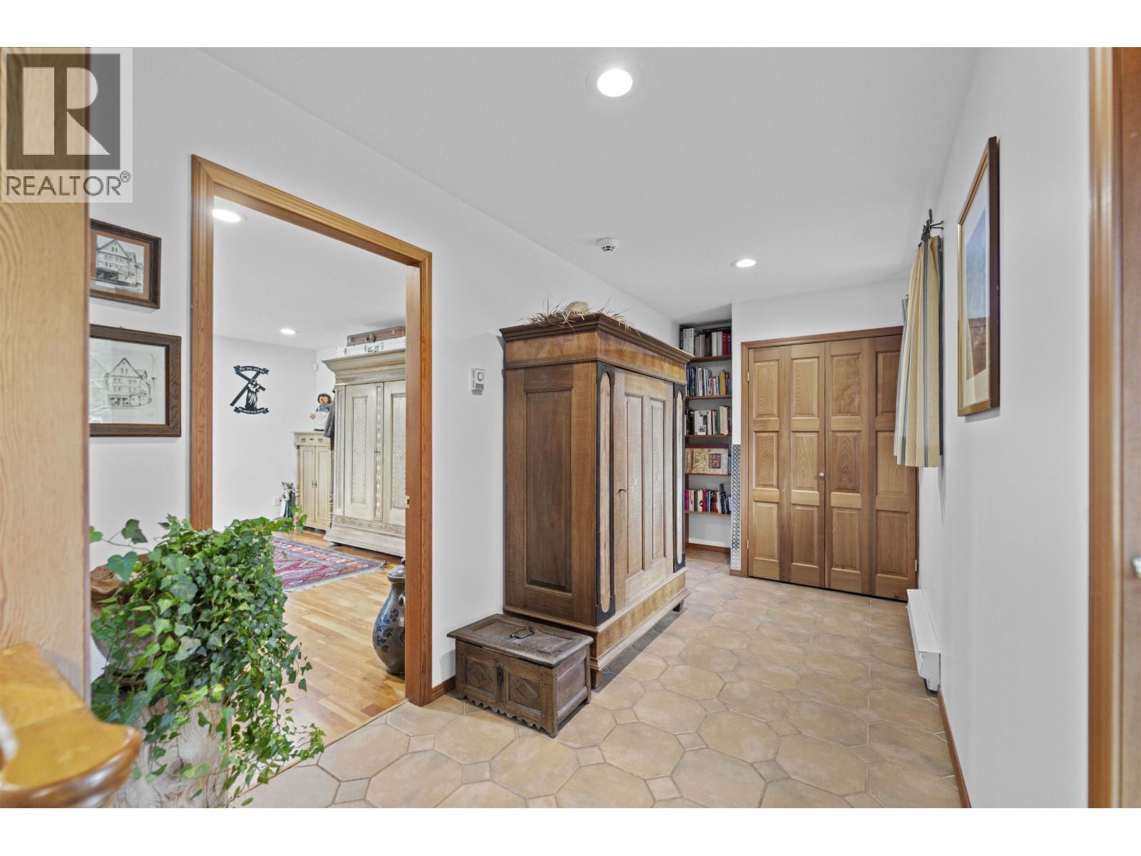 6649 SVEN ROAD - 15