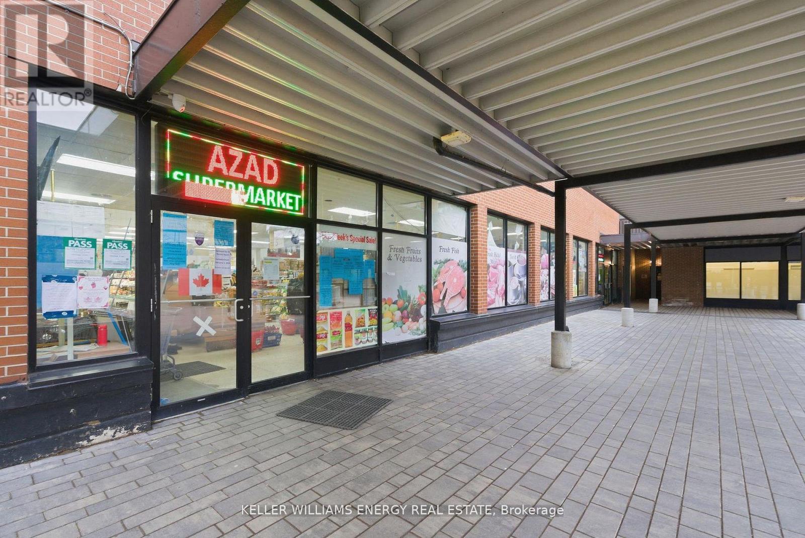 #1514 1 MASSEY SQUARE - 30
