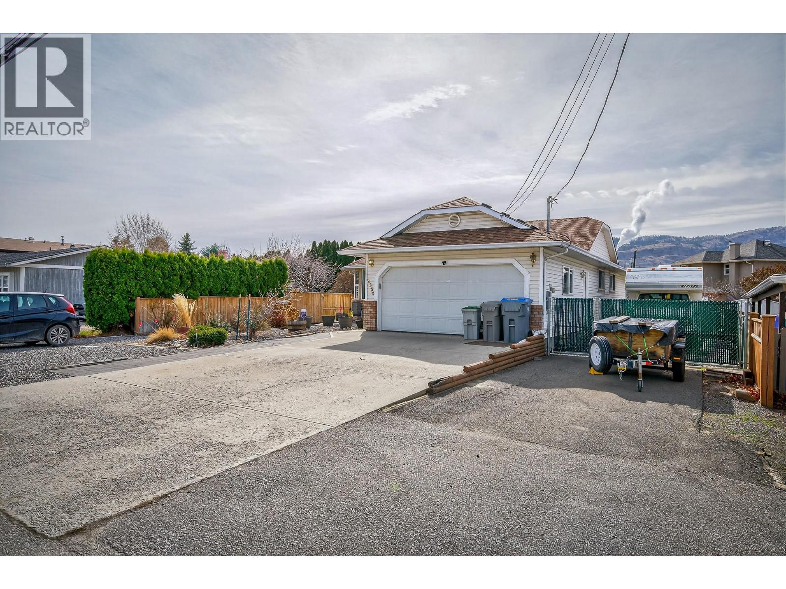 2359 BOSSERT Avenue, Kamloops