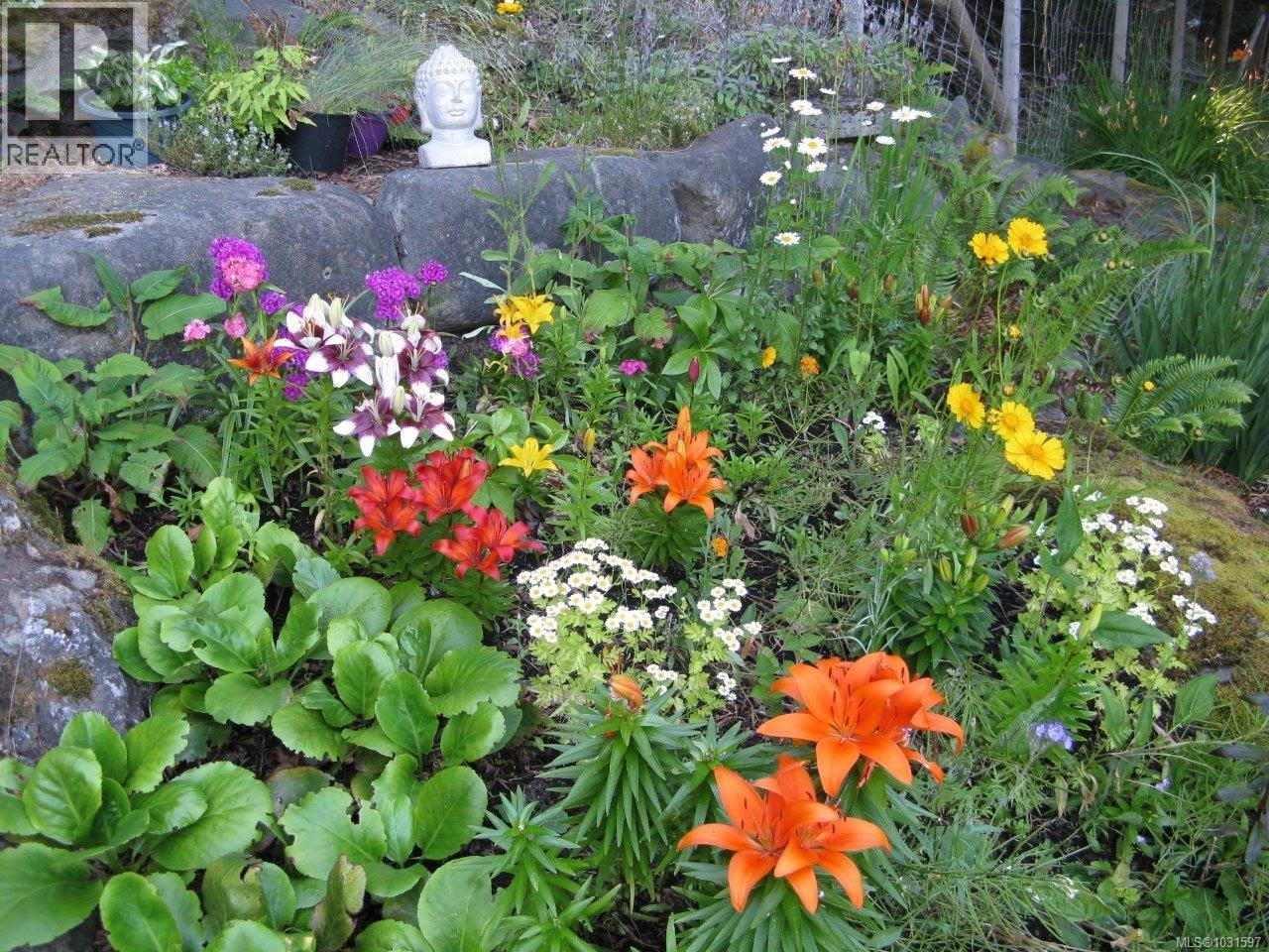 8900 Keith Wagner Way, Denman Island