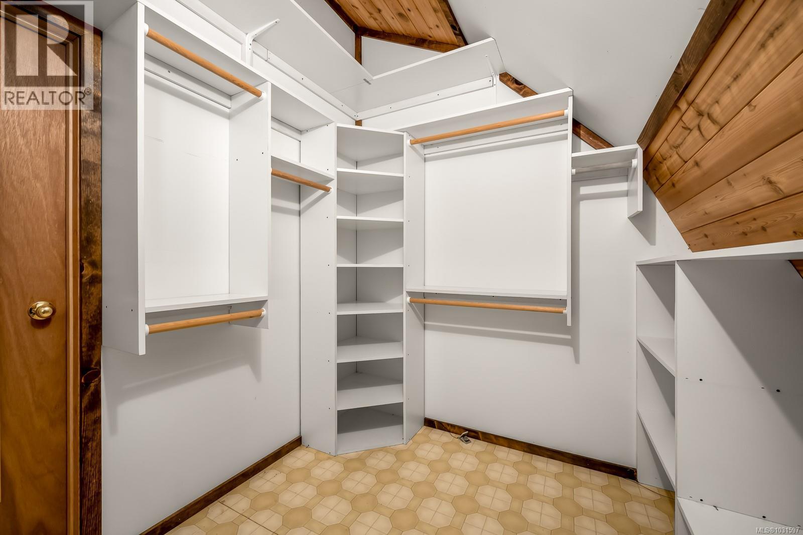 8900 Keith Wagner Way, Denman Island