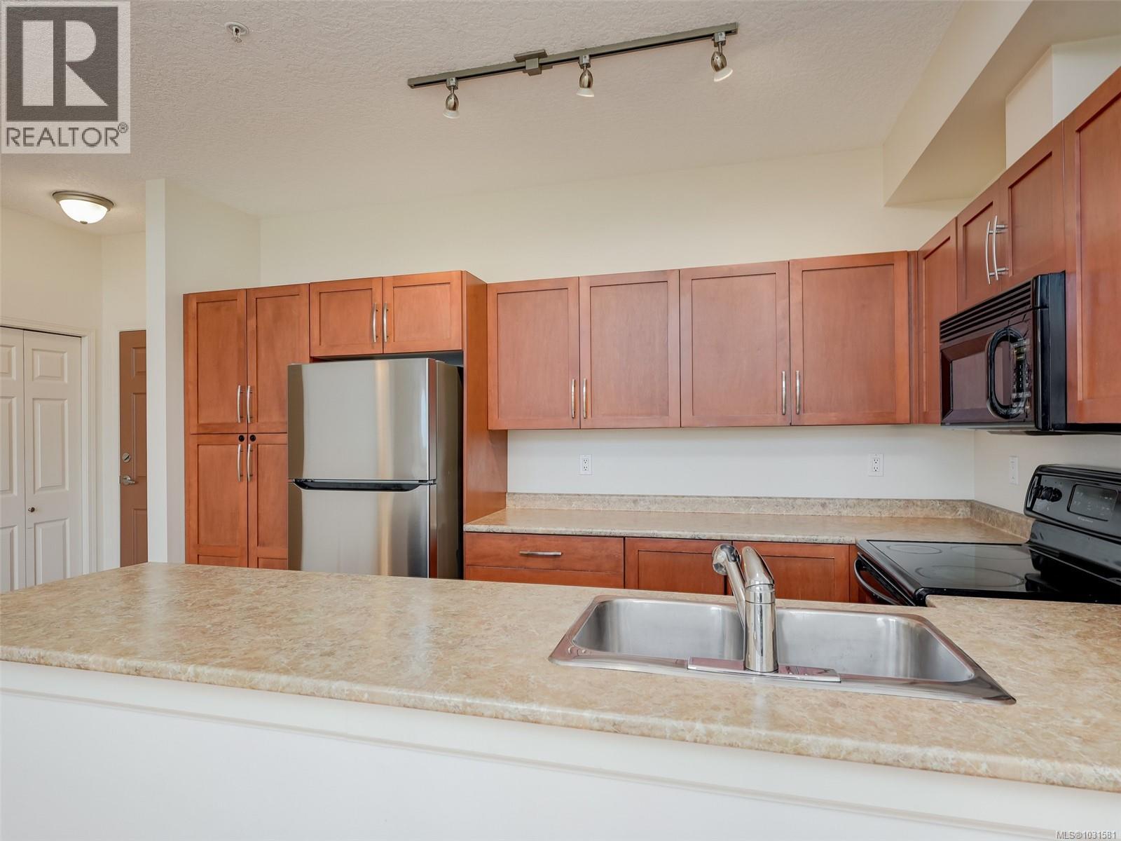 406 1156 Colville Rd, Esquimalt