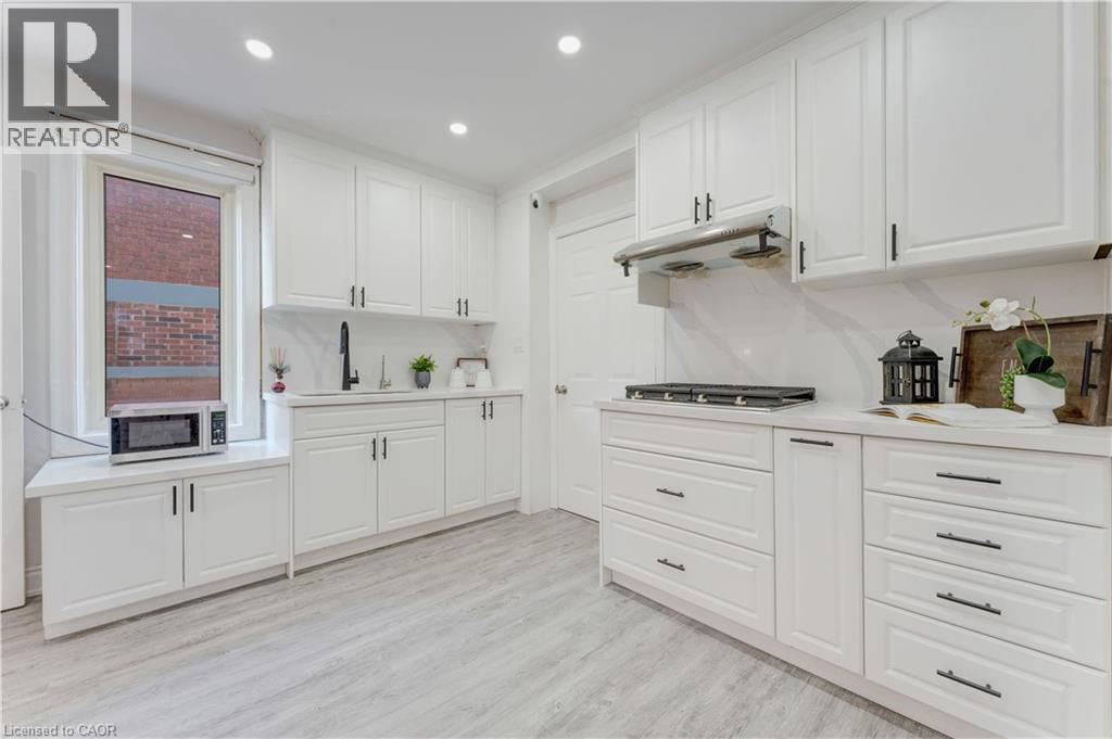 24 ONWARD Avenue - 14