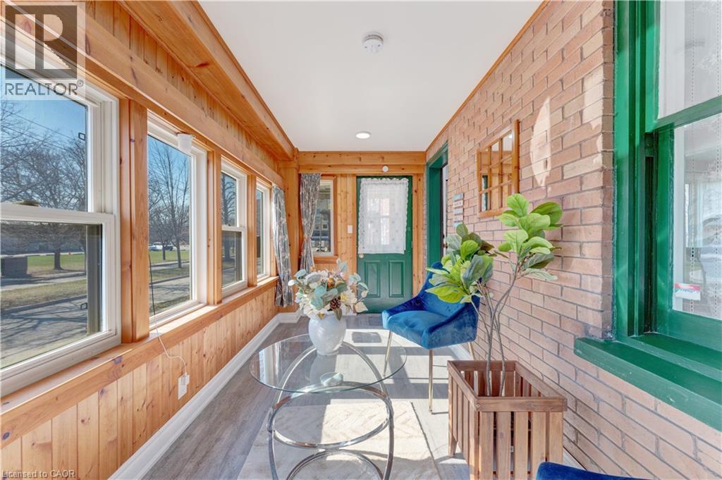 24 ONWARD Avenue - 6