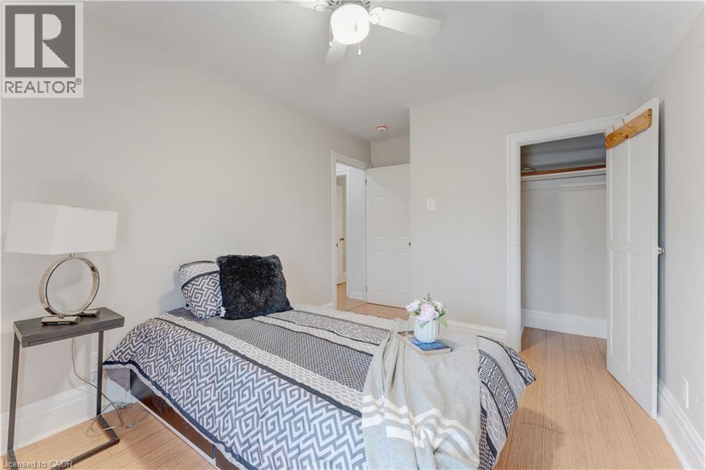 24 ONWARD Avenue - 22