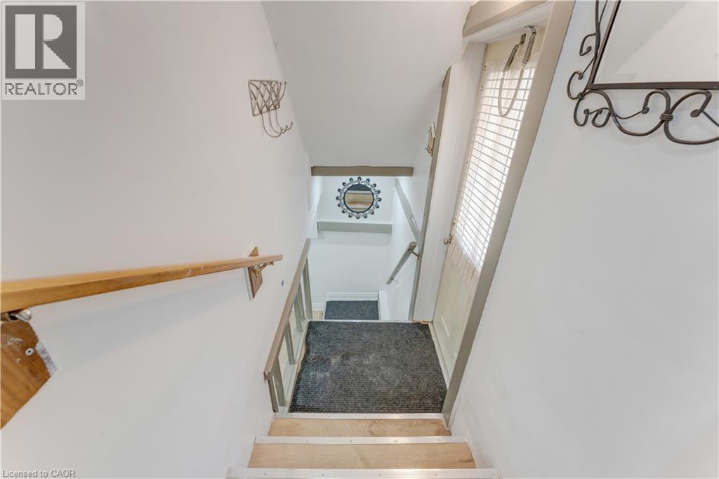 24 ONWARD Avenue - 24
