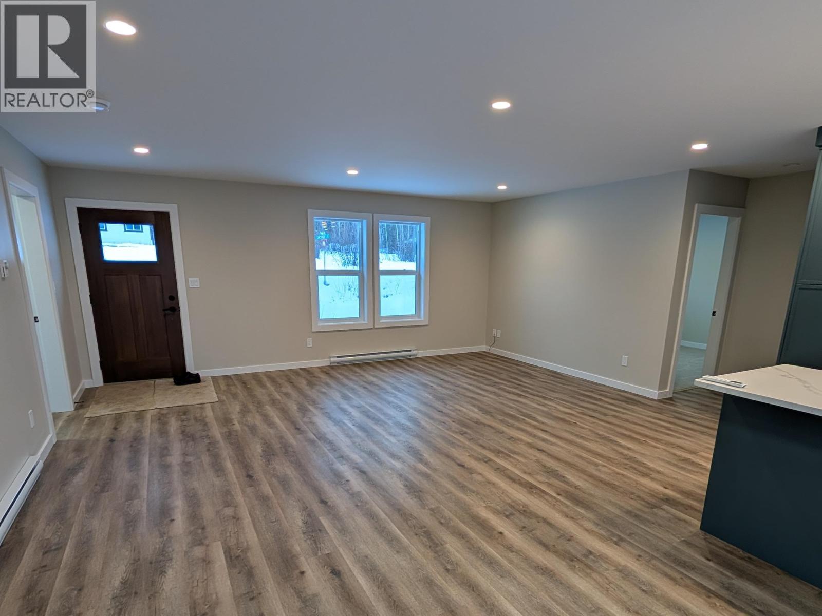 1498 CHESTNUT STREET, Telkwa