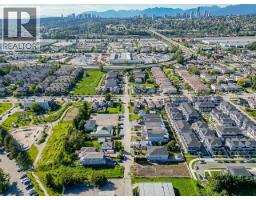 231 Lawrence Street, New Westminster, BC V3M5K9 Photo 9