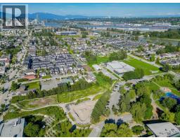 231 Lawrence Street, New Westminster, BC V3M5K9 Photo 18