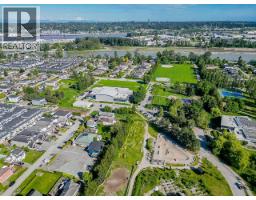 231 Lawrence Street, New Westminster, BC V3M5K9 Photo 17