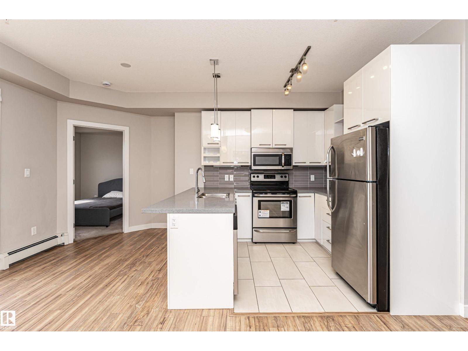 #313 10418 81 AV NW - 5