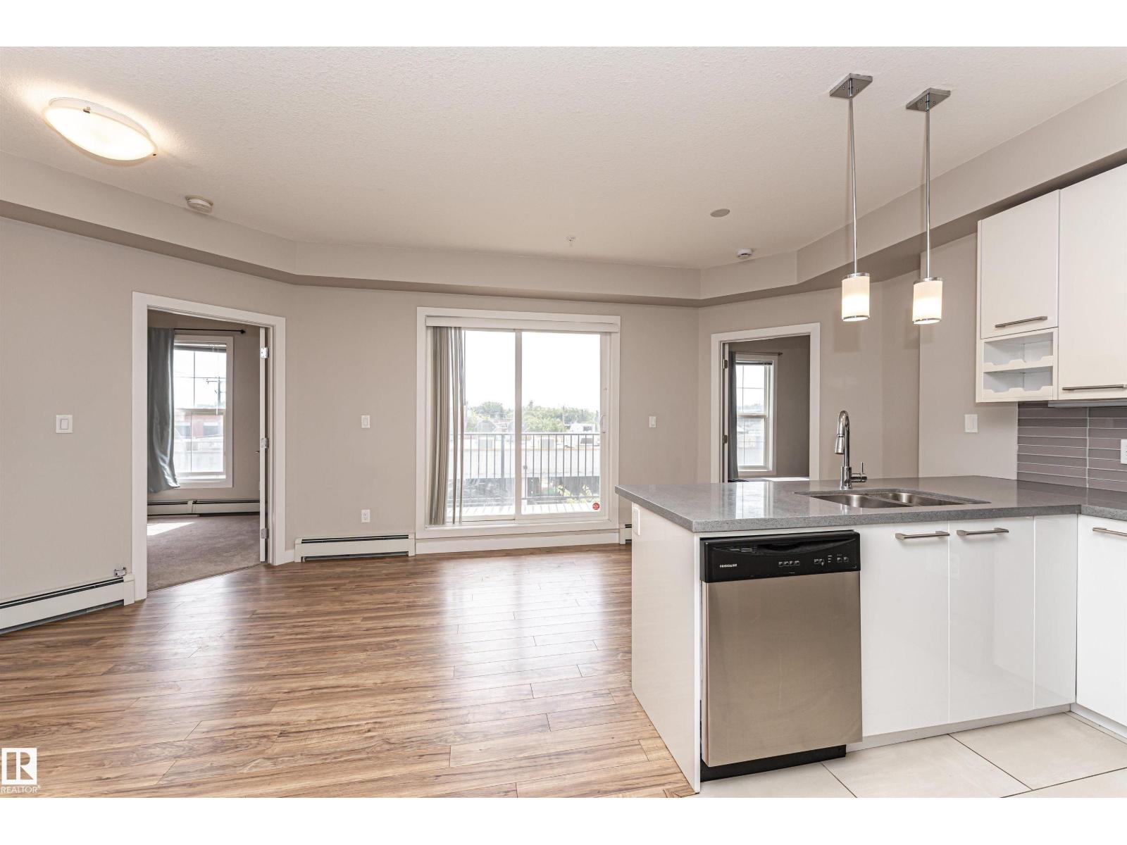 #313 10418 81 AV NW - 7