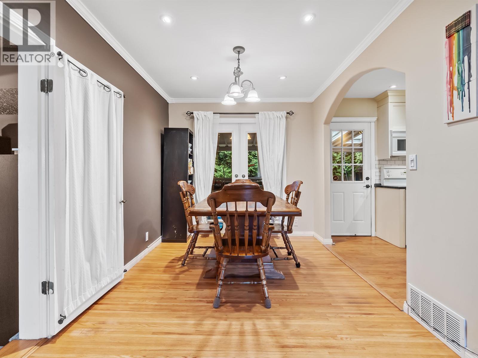 4921 44A AVENUE, Delta