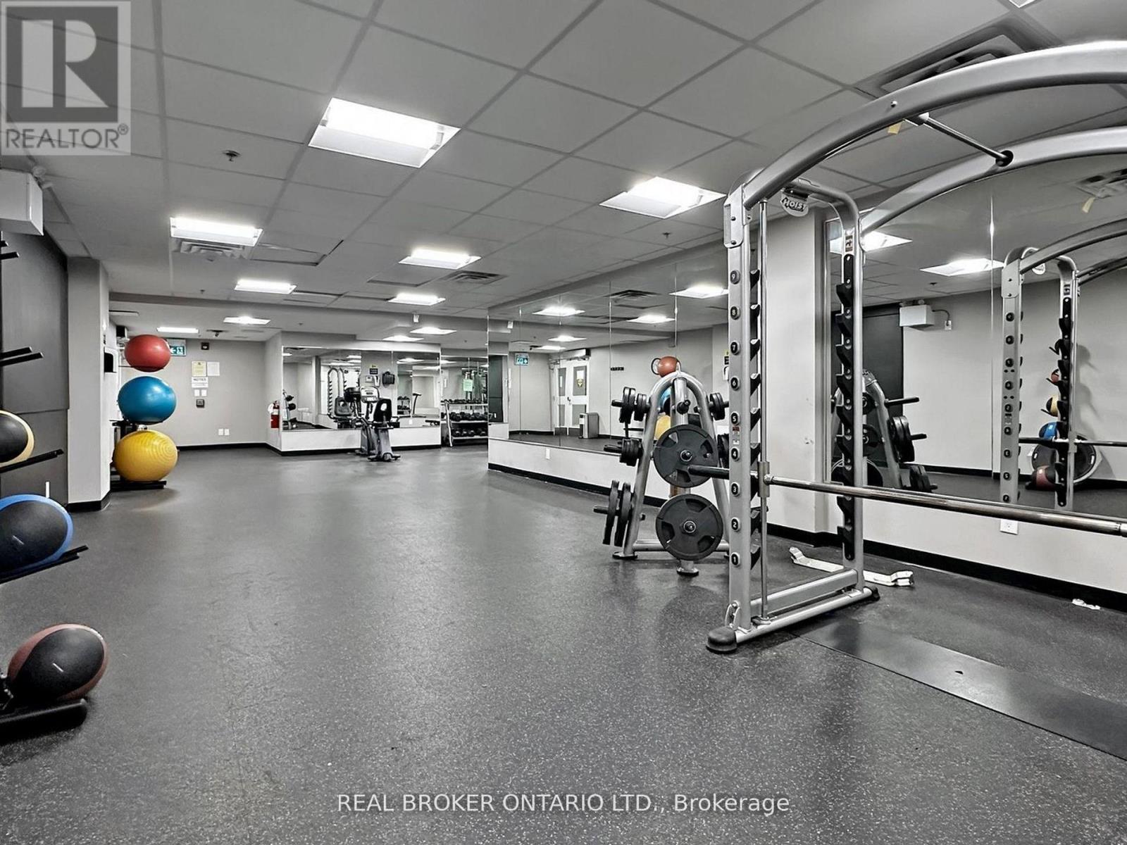 #122 481 RUPERT AVENUE - 18
