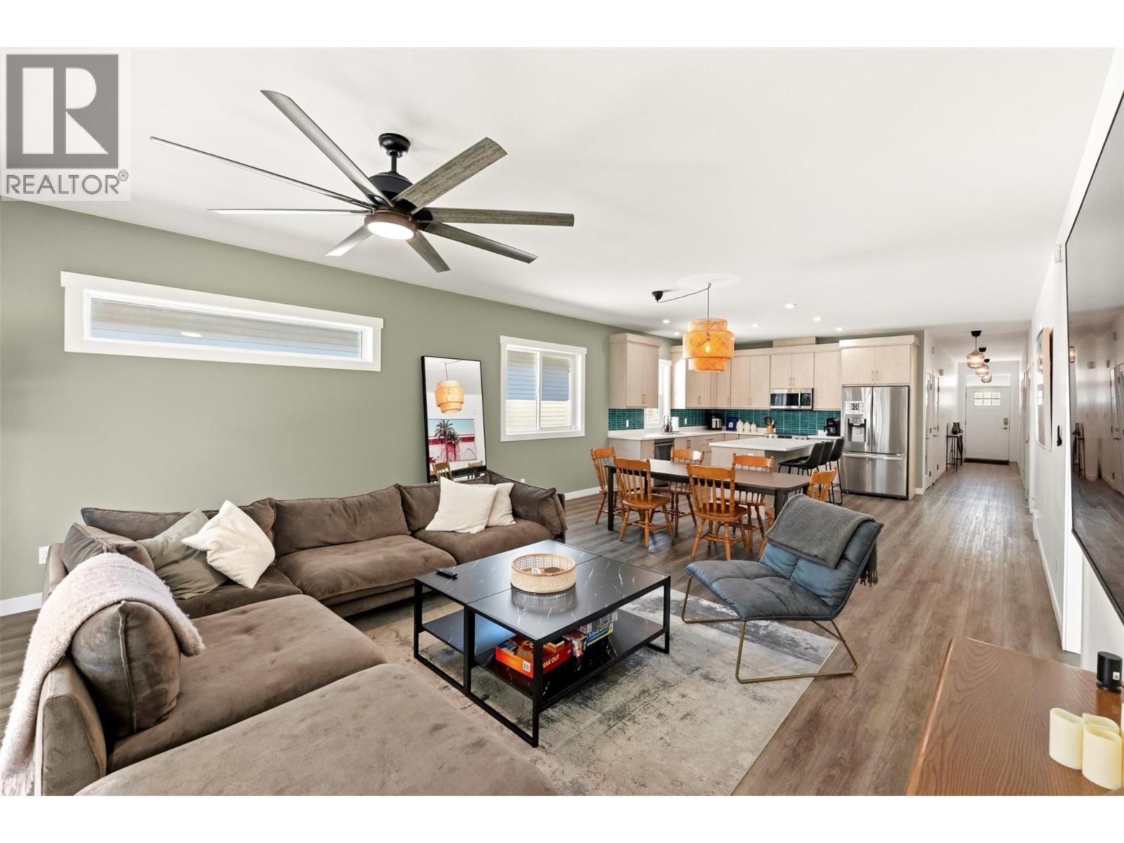 397 10th Avenue, Keremeos