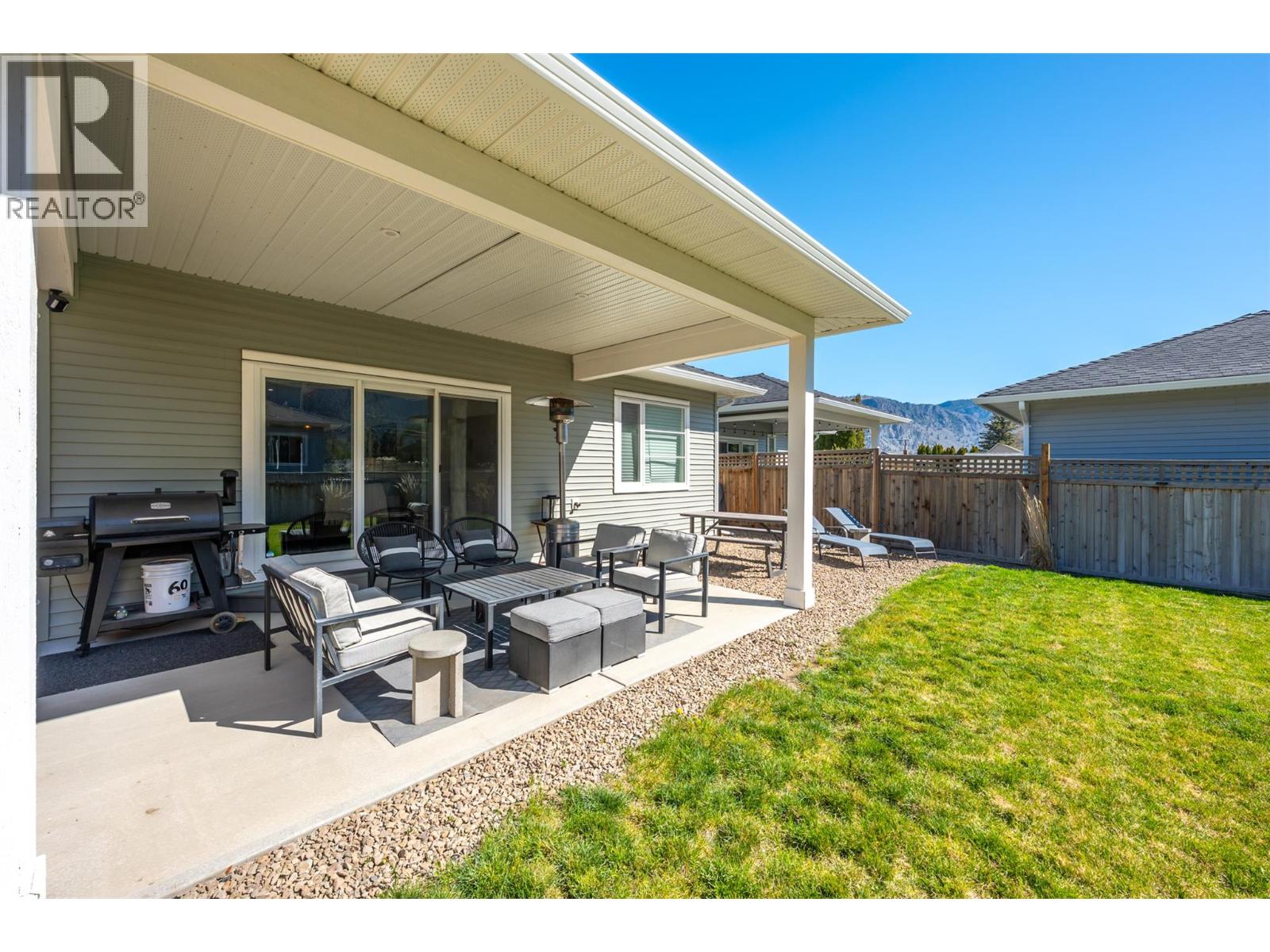 397 10th Avenue, Keremeos